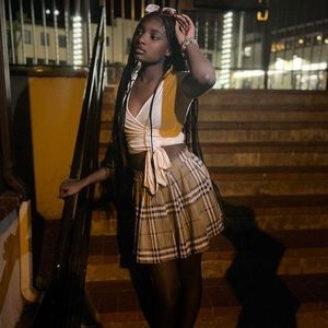 Meet your Posher, Ta-mia